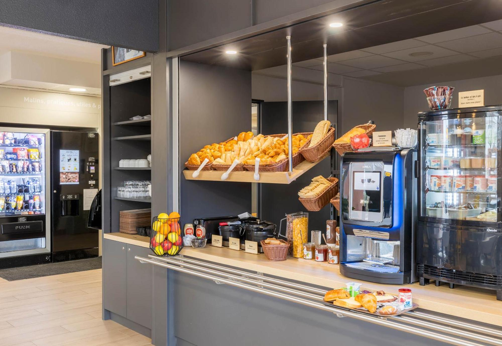 B&B Hotel Auxerre Monéteau エクステリア 写真