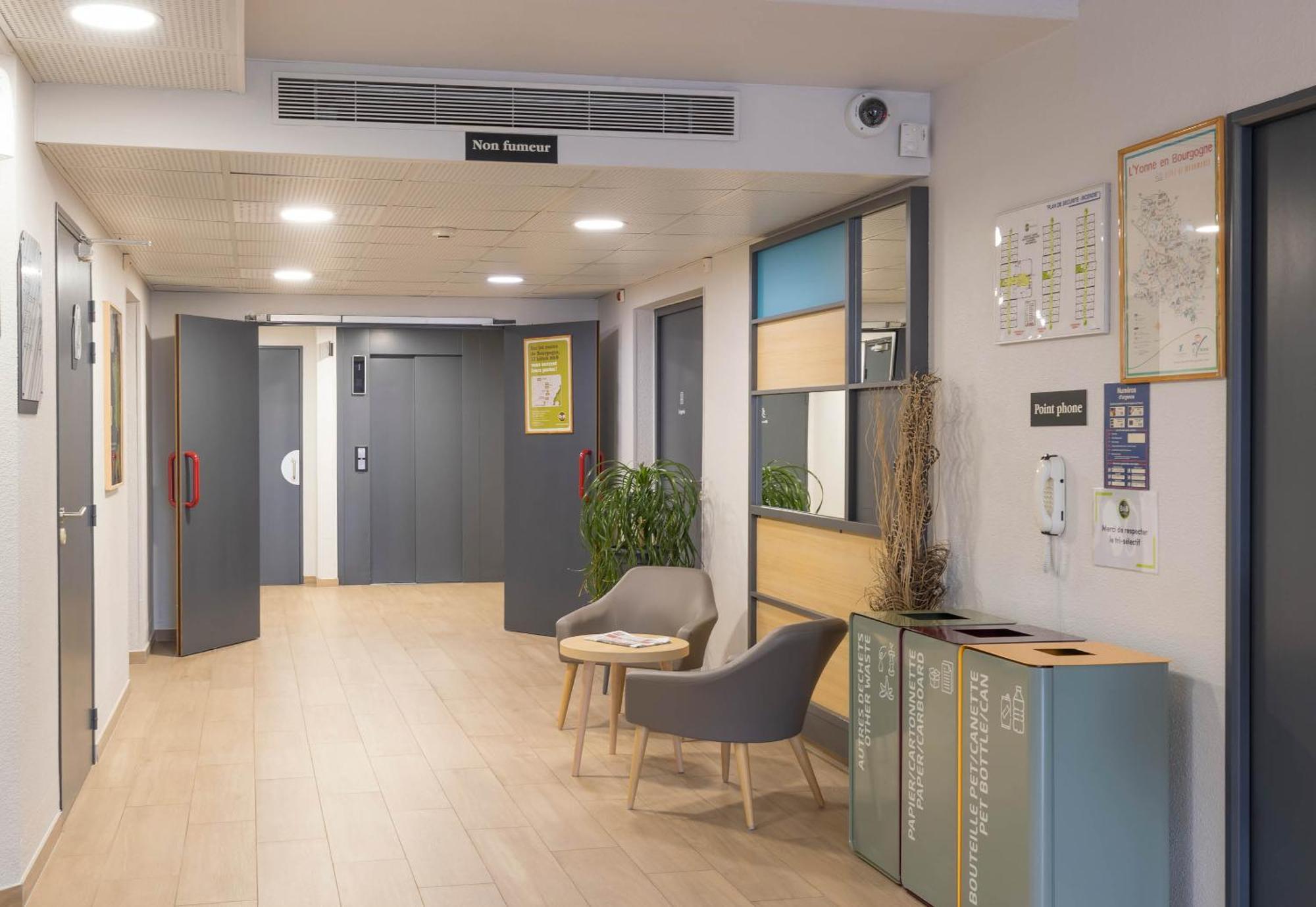B&B Hotel Auxerre Monéteau エクステリア 写真