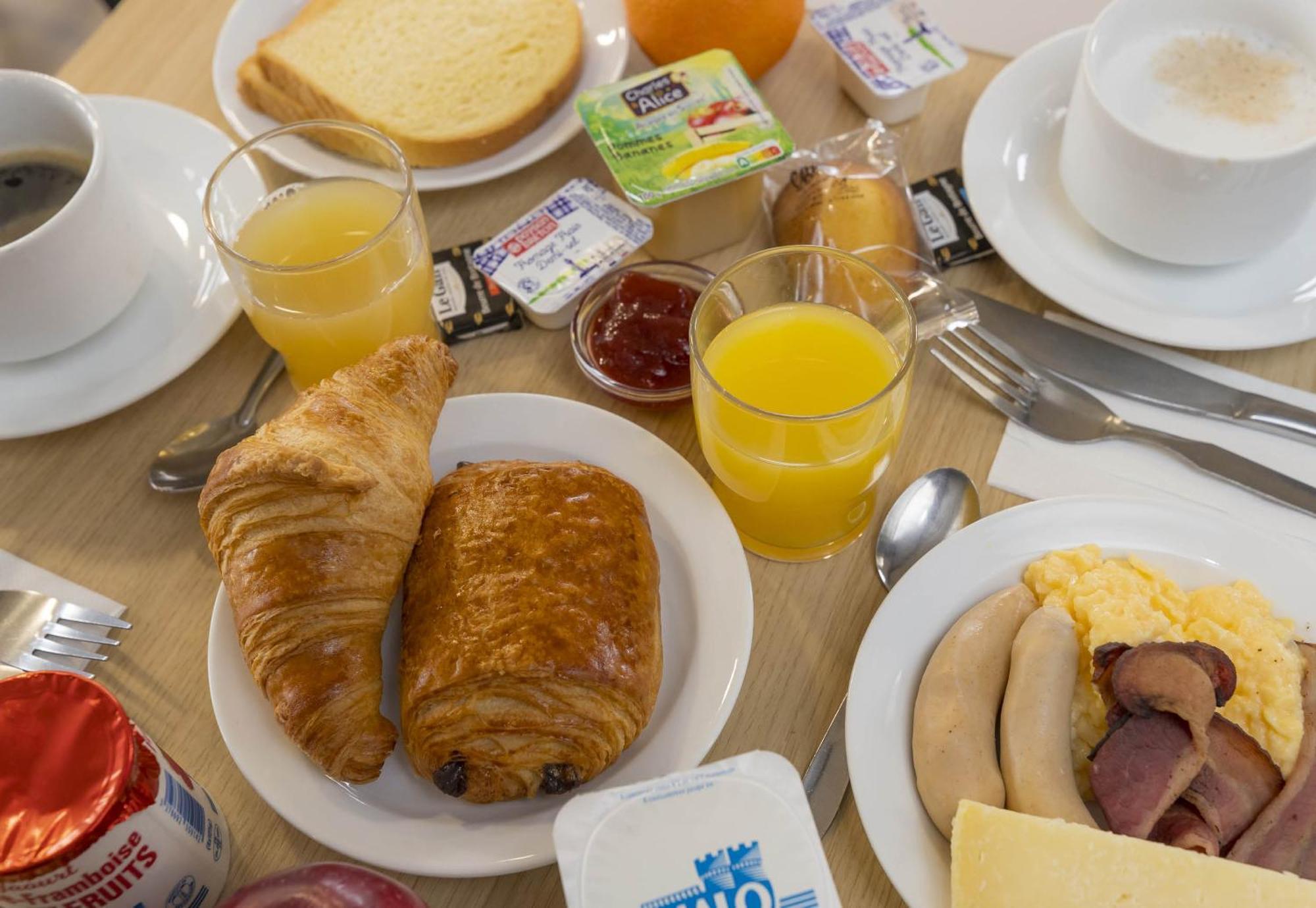 B&B Hotel Auxerre Monéteau エクステリア 写真