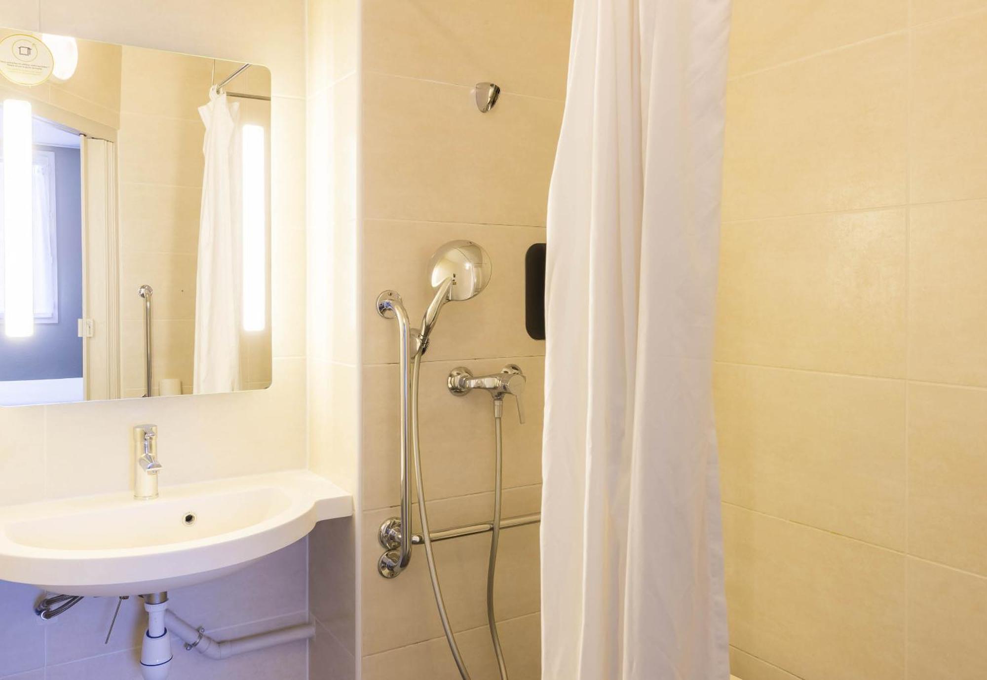 B&B Hotel Auxerre Monéteau エクステリア 写真
